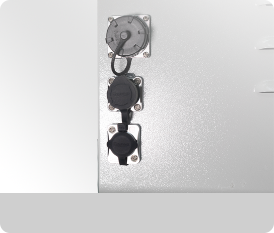 防水防尘航空外接接口细节